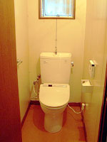 珪藻土 無垢材 自然素材リフォームの日吉プラス:トイレリフォーム後